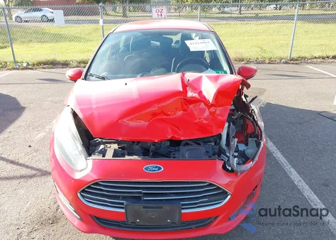 2014 Ford Fiesta Se z USA, uszkodzony, nr VIN 3FADP4BJ5EM239399